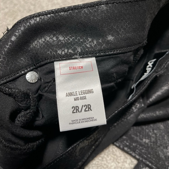 Express Mid Rise Snakeskin Print Ankle Leggings Jeans - Picture 3 of 6